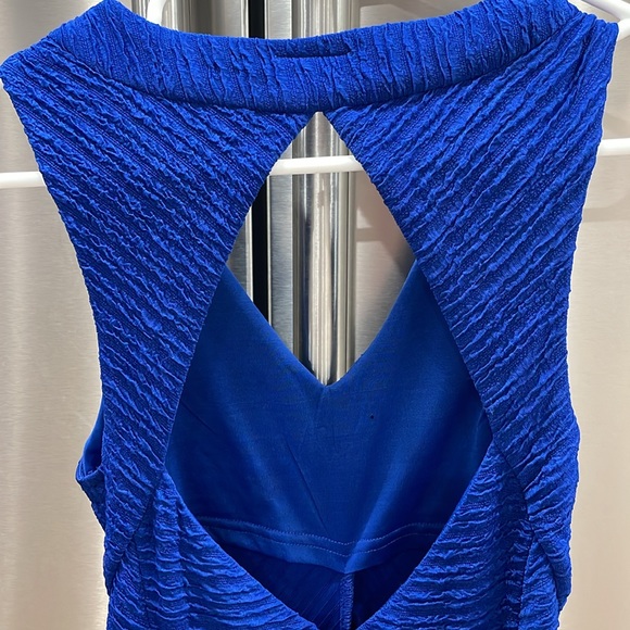 Gorgeous Royal Blue Flow Dress with Back cut out. - Picture 4 of 4